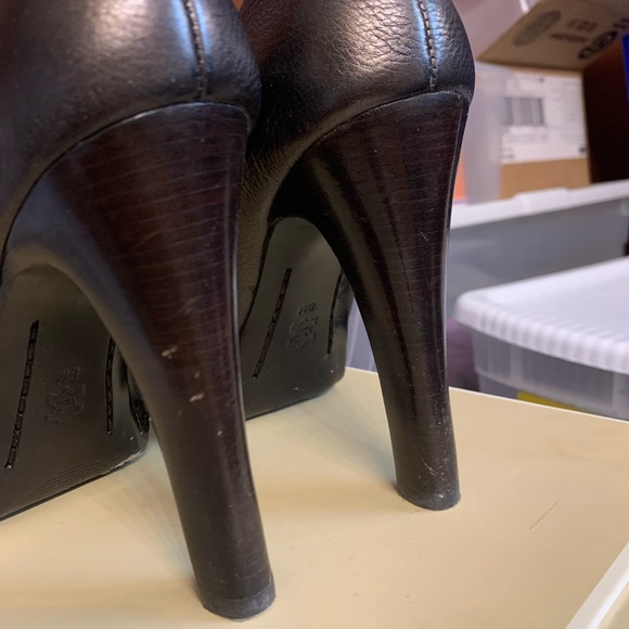 Michael Kors raceway pumps 8 - Picture 3 of 5